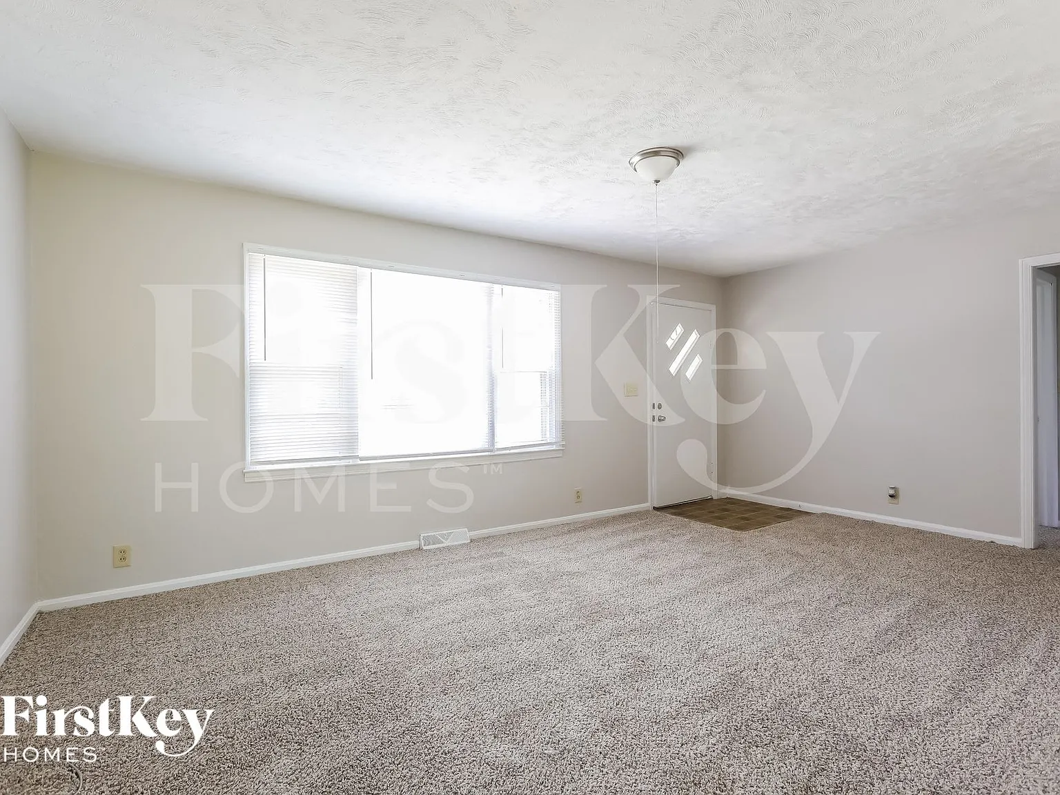3 bed, 2.0 bath, 1260 sqft, $1,865 — Photo 4