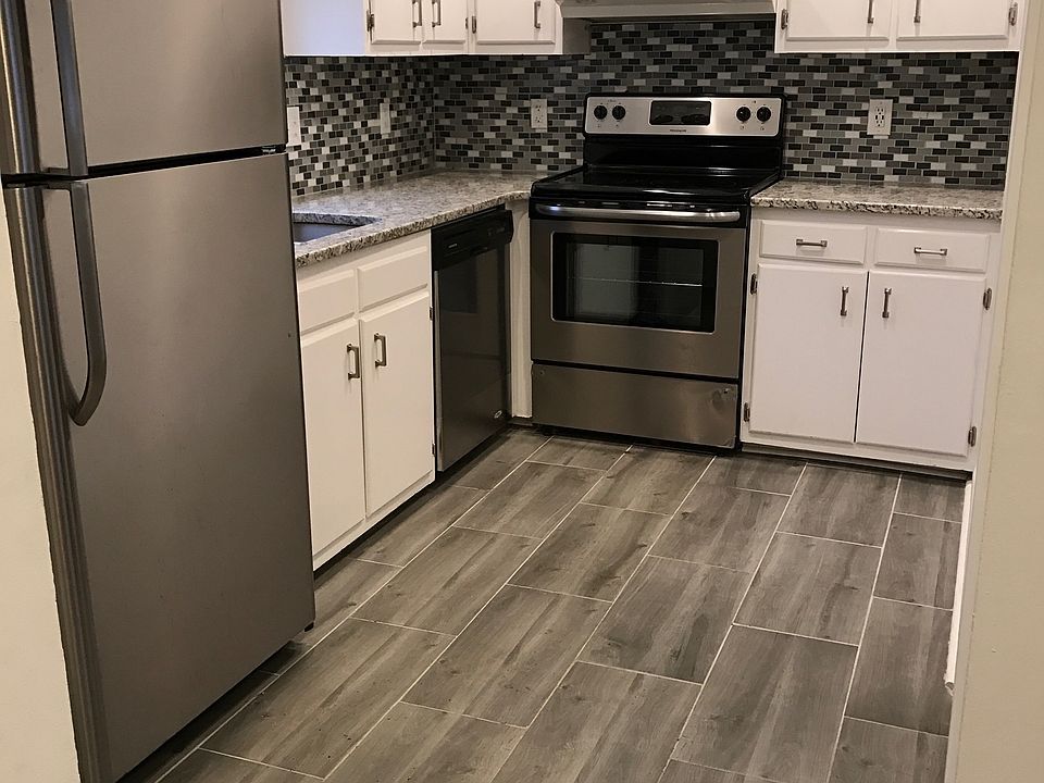 Newly Renovated Kitchen