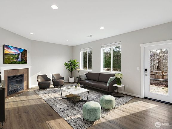 2nd image of 4635 Greenwood Drive SW
