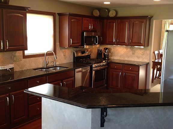 4th image of 9230 Marlebury End