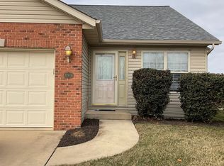 10974 Kentfield Dr, Lebanon, IL 62254