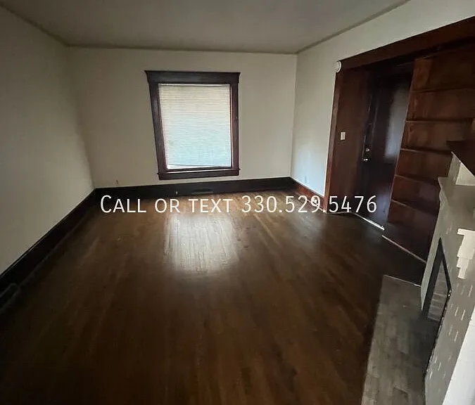 24 Grand Ave #1 — Photo 2