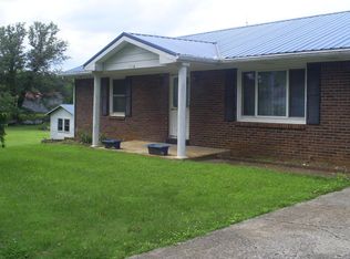 30 W Peachtree Ln, Hodgenville, KY 42748