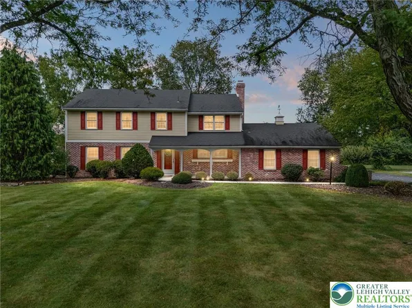 922 Wedgewood Rd, Bethlehem, PA 18017