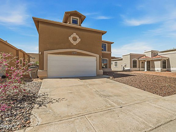 2nd image of 3165 Sarina Cir