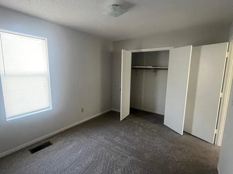 206 Greenwood Dr #206 — Photo 8