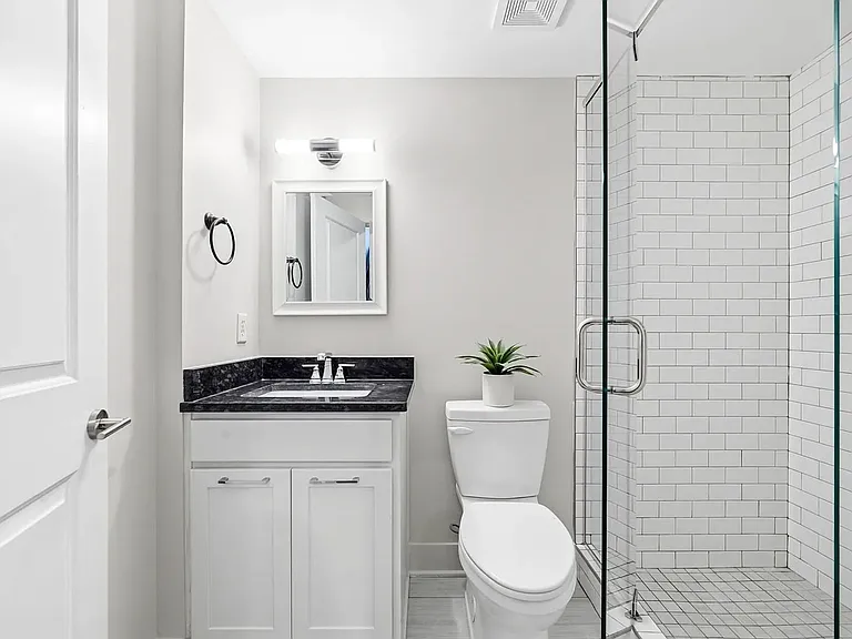 1240 2nd Ave S #10 — Photo 18