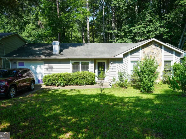 8265 Park Ridge Dr, Riverdale, GA 30274