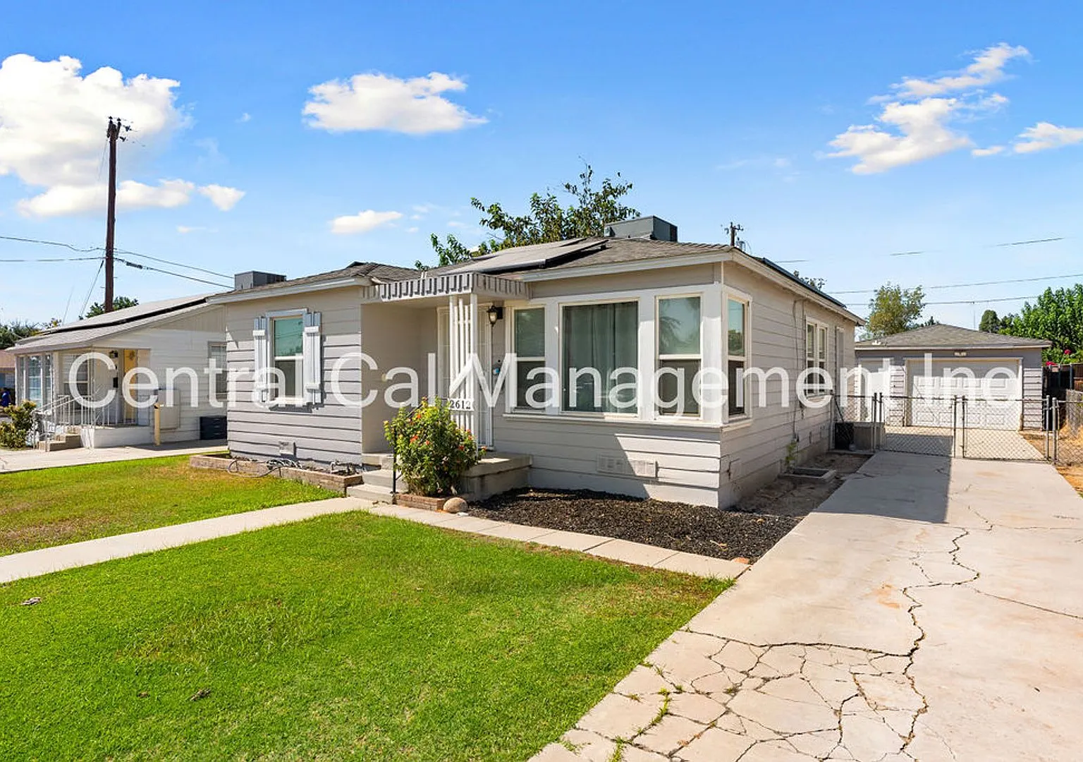 2 Bedroom/1 Bath Home with Paid Solar System - $1795 per month! — Photo 2