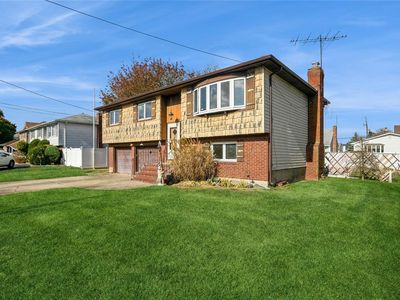 260 38th Street, Lindenhurst, NY, 11757
