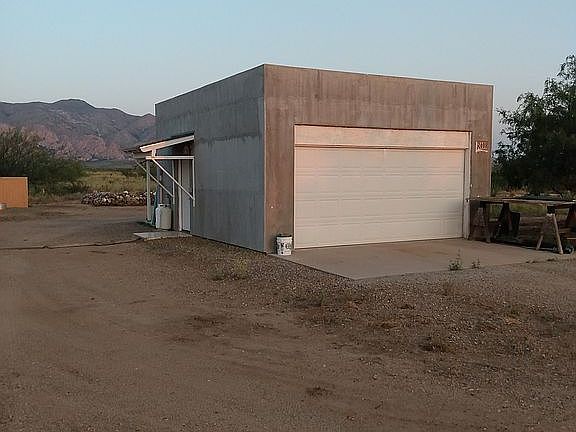 2nd image of 688 W Windsong Ln