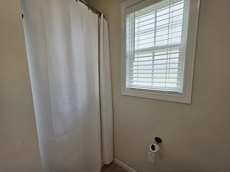 4608 Crystobal Rd — Photo 14