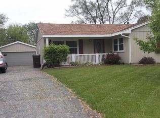 747 Heritage Rd, Valparaiso, IN 46385