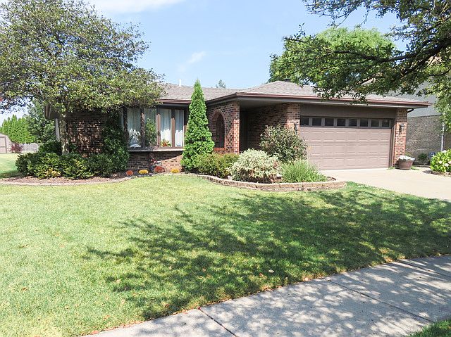 1st image of 14454 Valleyview Dr