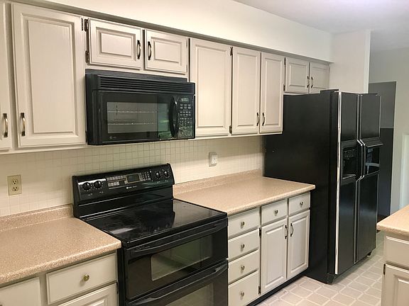 5th image of 3101 Woodgate Way
