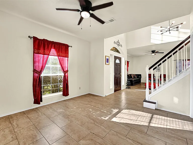 5910 Rolff Ln — Photo 32