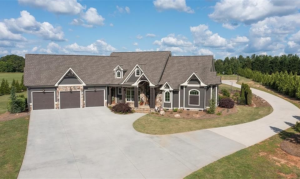 3515 Pelzer Hwy, Easley, SC 29642 Zillow