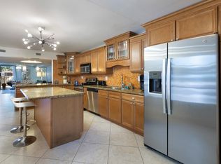 20537 NE 6th Ct, Miami, FL 33179