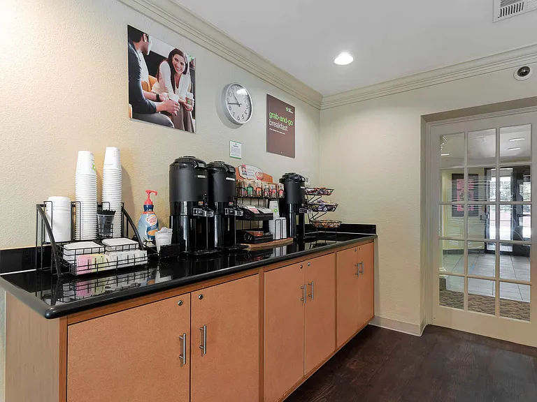 Lobby and Guest Check-in