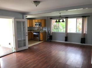3242 Kaohinani Dr #3, Honolulu, HI 96817