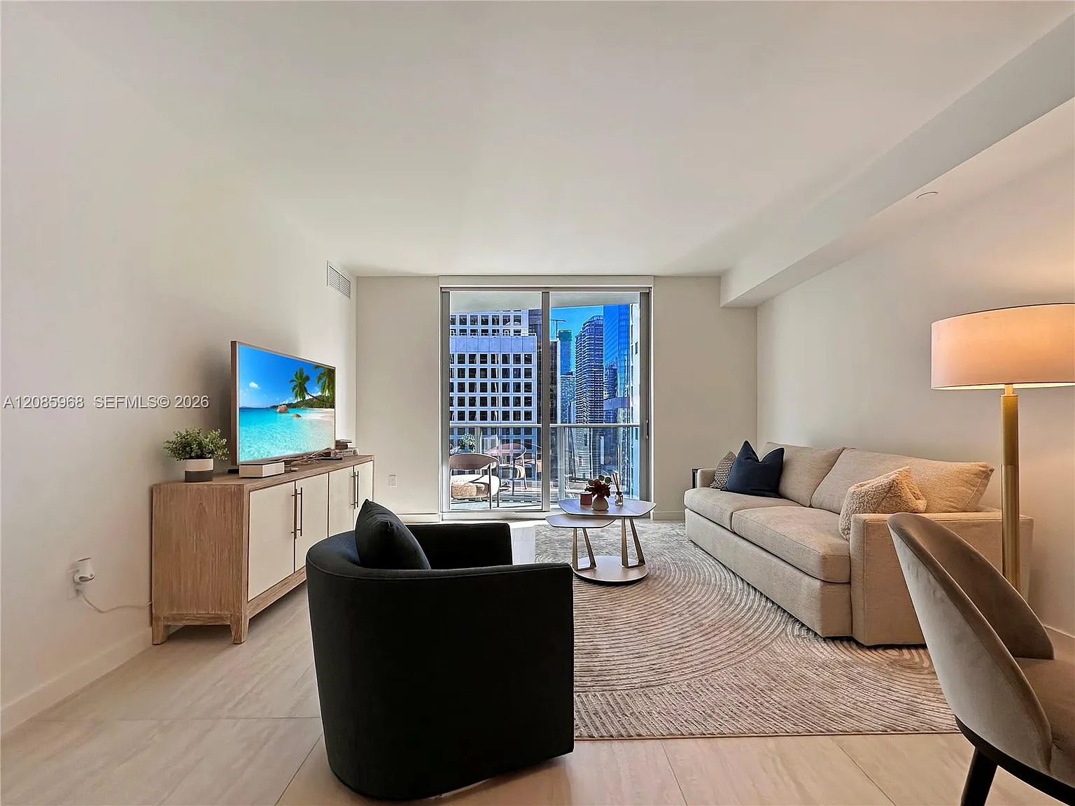 Viceroy Residence Brickell — Photo 4