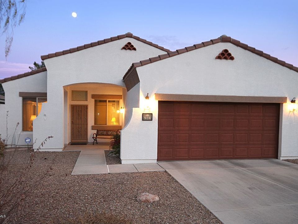 1st image of 928 N Avenida Jeanine