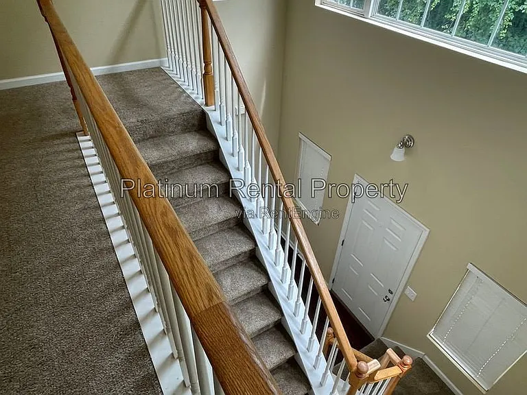 144 Pointe Cir — Photo 10