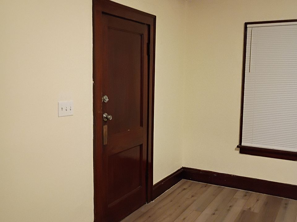 1st image of 1336 W 105th St #1