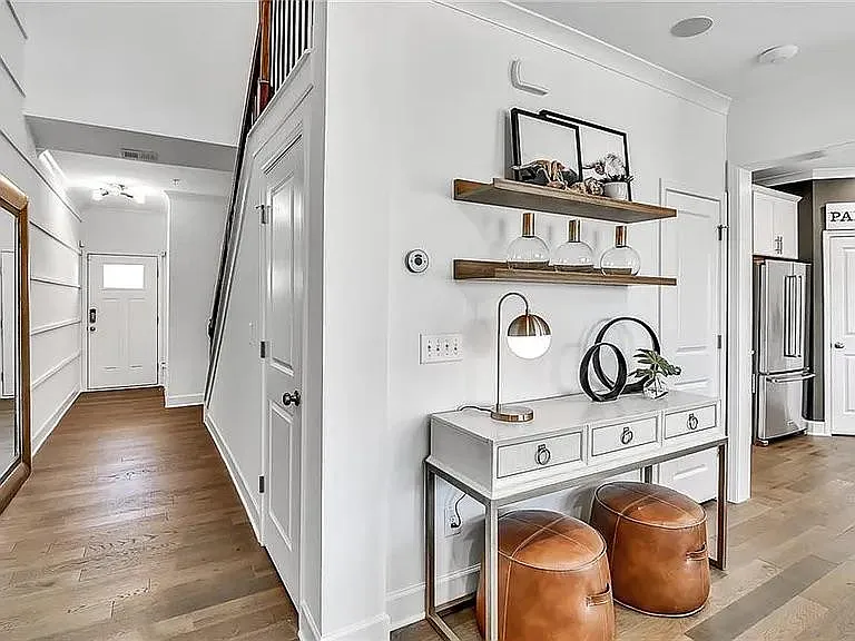 257 Holden Way — Photo 4
