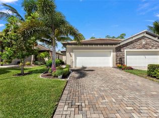 9164 Glenforest Dr, Naples, FL 34120