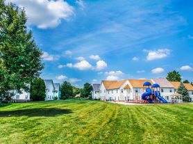 Meetinghouse Apartments & Townhouses