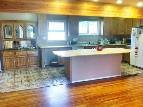 2nd image of 1812 W Kiernan Ave