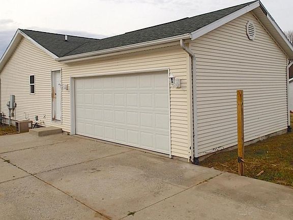 2nd image of 69525 Christiana Creek Dr