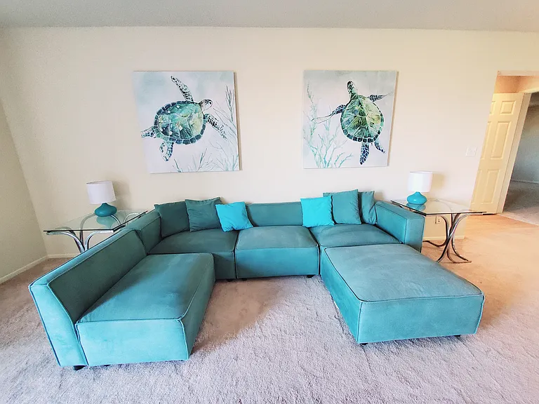 1217 Sangamon Ave #4 — Photo 3