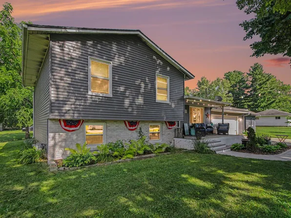5105 Sharon Dr, Jackson, MI 49203