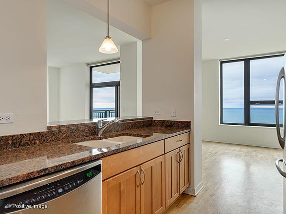5th image of 1160 S Michigan Ave APT 3207