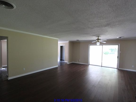 3rd image of 2431 Hudson Pl
