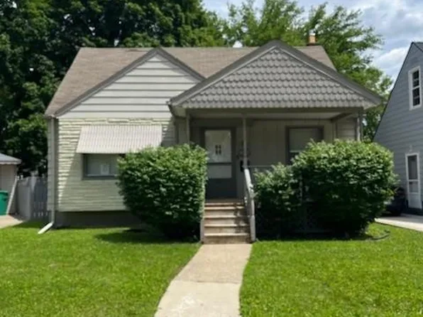14627 Agnes Ave, Eastpointe, MI 48021