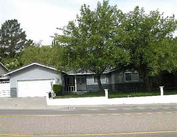 1st image of 1041 N Morello Ave