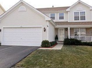 121 Sycamore Ave, Streamwood, IL 60107