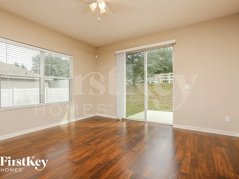 965 Marietta Ln — Photo 6