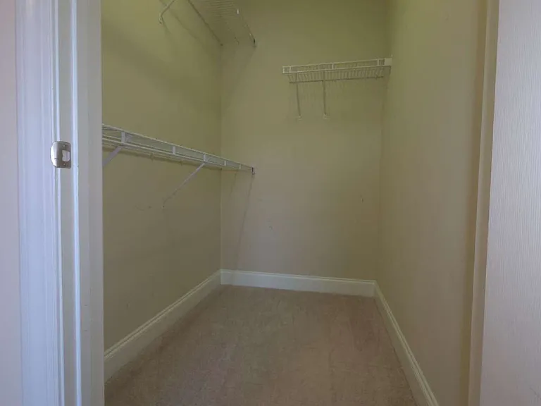 321 Gallery Dr #202 — Photo 46