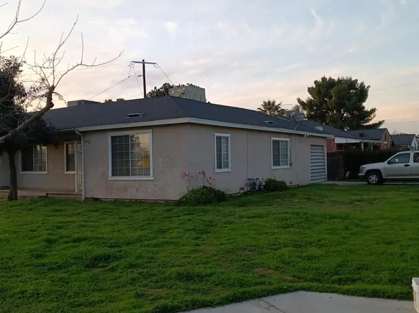 1634 10th St, Sanger, CA 93657