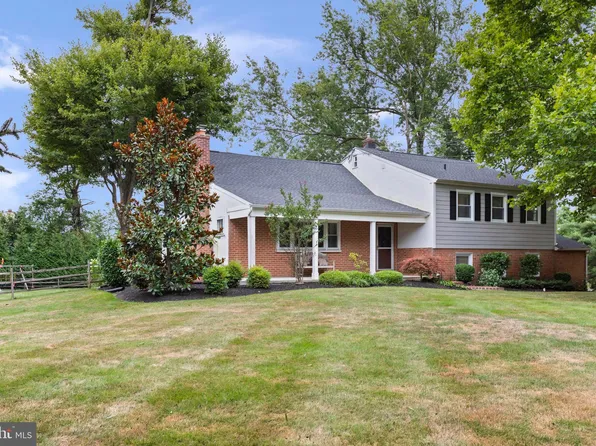 1382 Granary Rd, Blue Bell, PA 19422