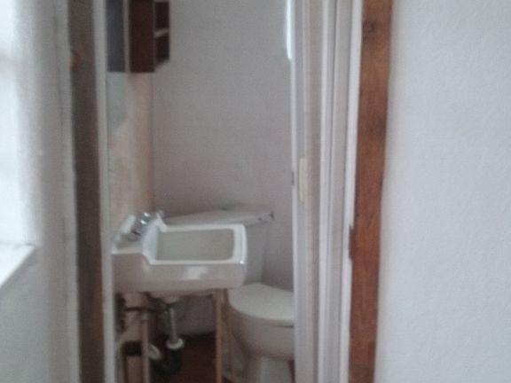 4th image of 10 Salazar Ln #X