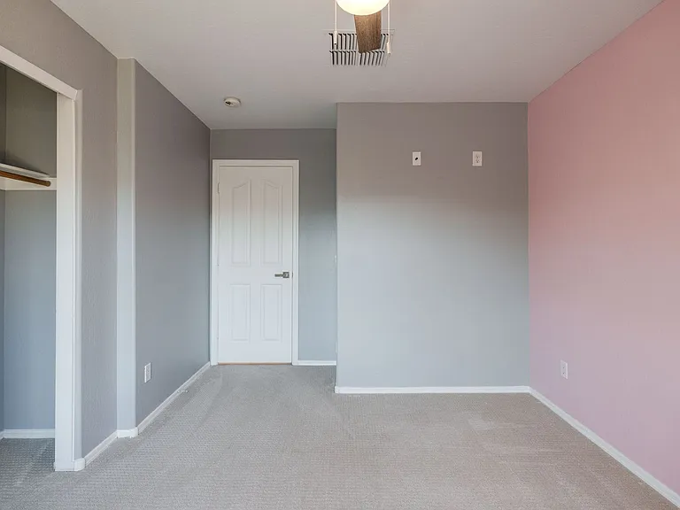1546 E Nightingale Ln — Photo 61