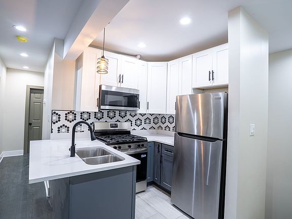 4th image of 7948 S Evans Ave #1M