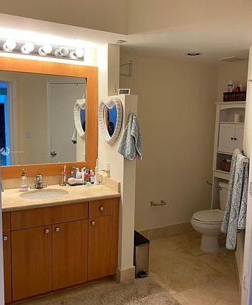 5th image of 1330 West Ave APT 2111