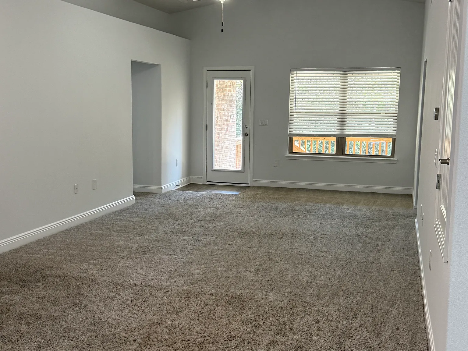 4 bed, 1788 sqft, $2,200 — Photo 3