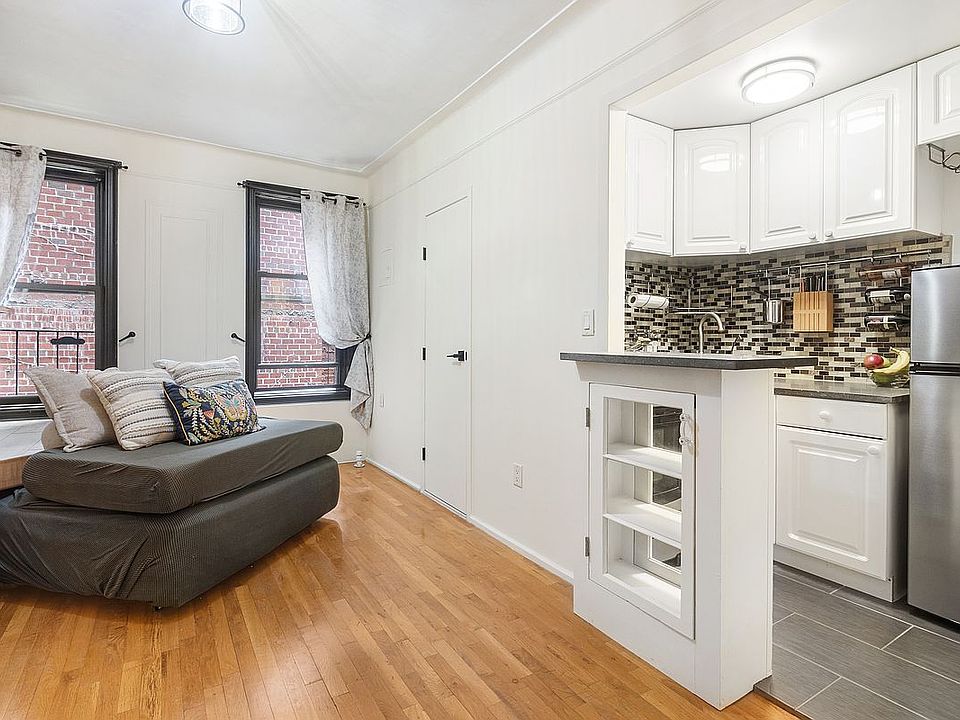 1st image of 461 W 44th St APT 1B